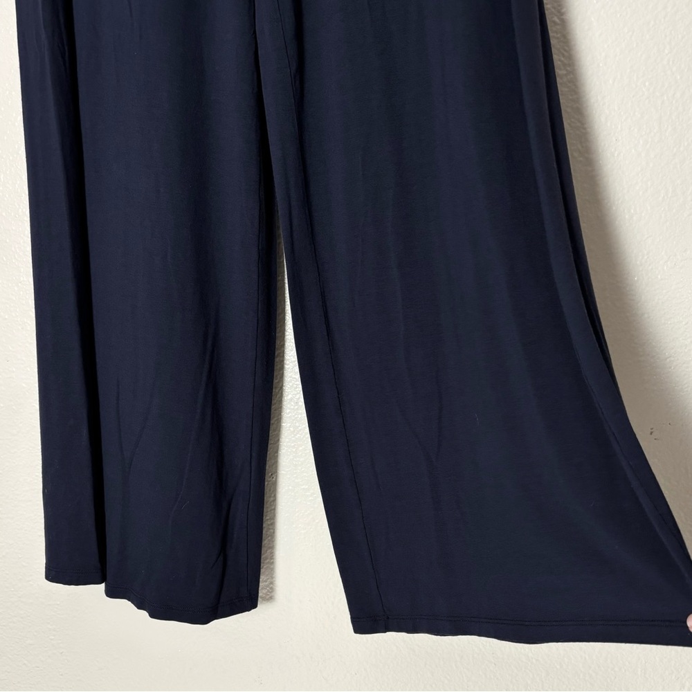 Eileen Fisher Navy Wide Leg Pants 95% viscose 5% Elastane. - Picture 5 of 16